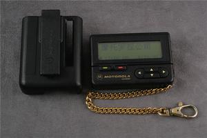 摩托罗拉大字汉显传呼机bp机