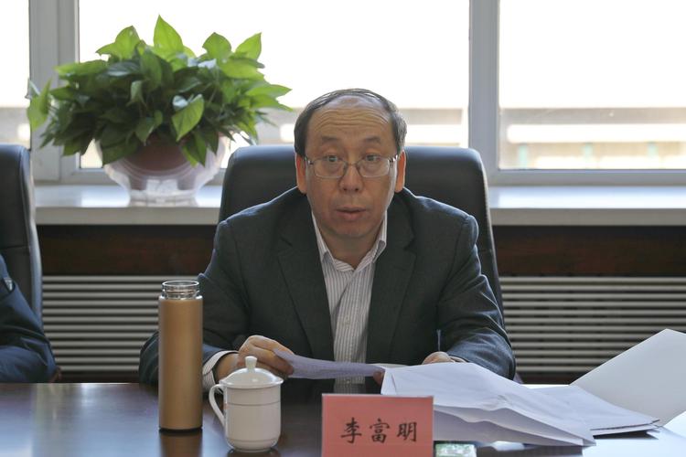 11月23日,以山西大学党委副书记李富明为组长的全省高校思想政治理论