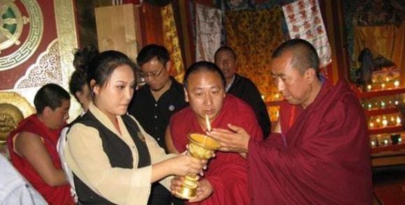 尧西·班·仁吉旺姆:十世班禅大师独女,后成清华博士