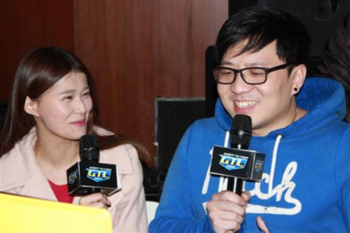 苏小妍微笑分手后还有联系吗?