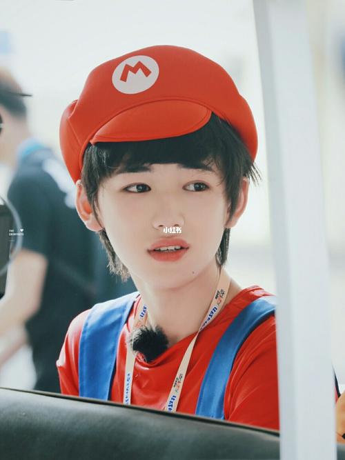芽芽版马里奥,超～可爱!_宋亚轩_娱乐_明星娱乐资讯