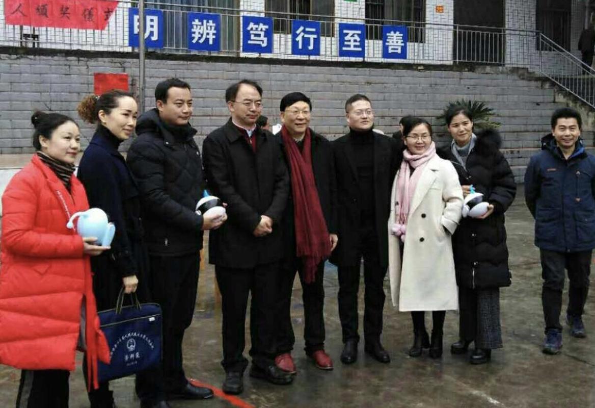 数学家,中科院研究员,博士生导师戴彧虹教授情牵家乡山里人学子