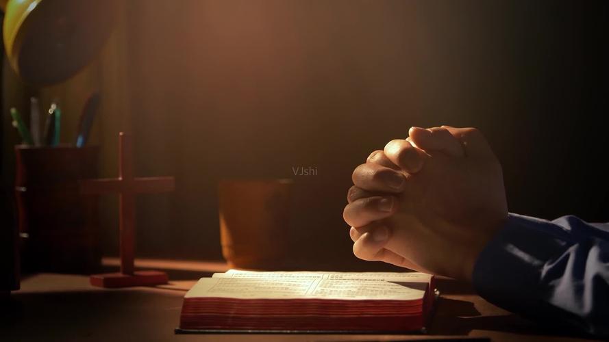 阳光下的圣经基督教祈祷