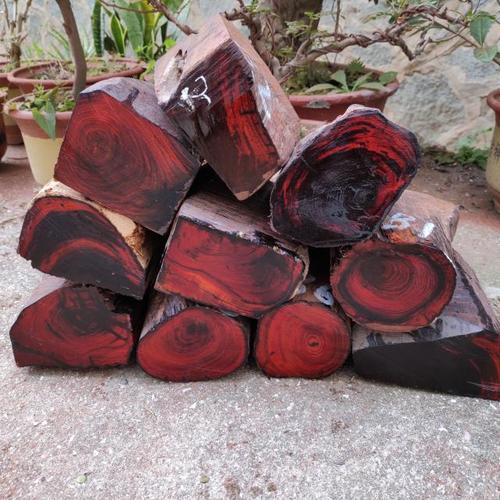 共125 件老挝红酸枝手串相关商品