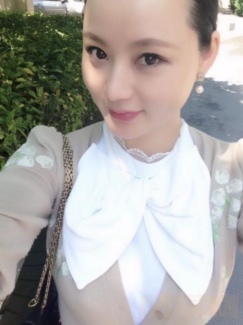 明星库 吴一迪 2008年,与王亚彬,贺树峰合作出演农村爱情喜剧《乡村