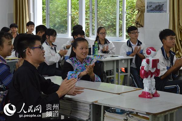安龙县一中,兴仁县第二中学,望谟县民族小学,贞丰县长田中学,晴隆县第