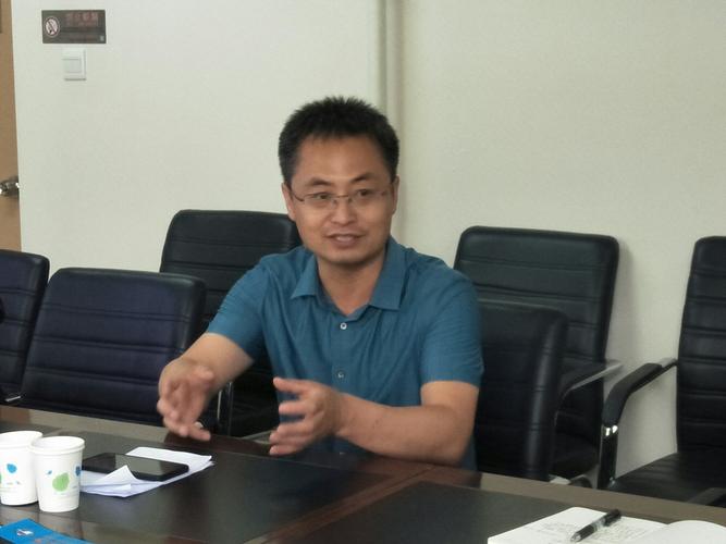 校长孟凡永致欢迎词并向我们介绍了付村中学.