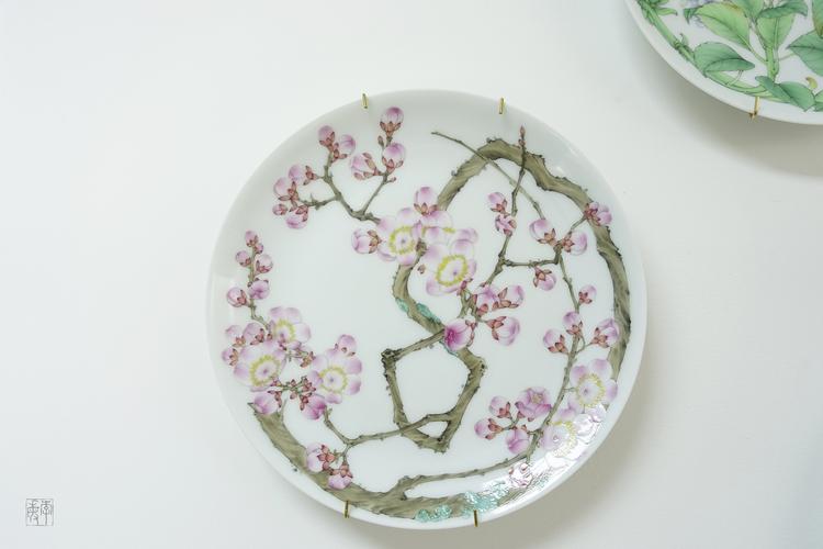 陶瓷釉上彩绘挂盘《春光》