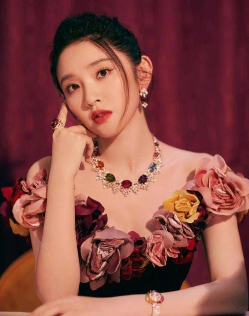 唐艺昕的老公唐艺昕晒产后写真图曝光