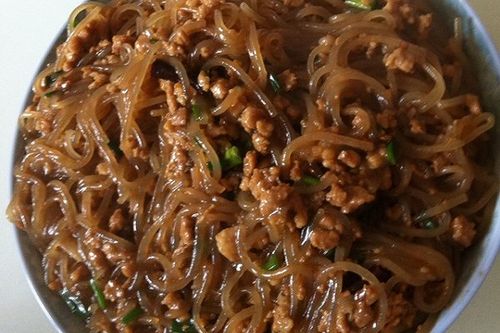 蚂蚁上树