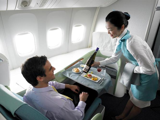 大韩航空头等舱红酒_高清图集_新浪网