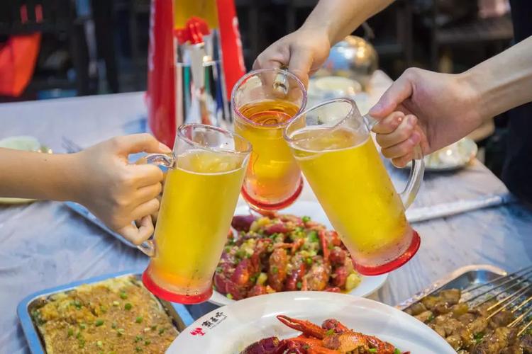 180°无敌江景,啤酒烧烤小龙虾,半个