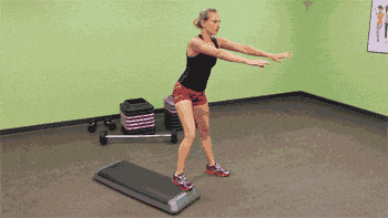 prisoner squats 跪式深蹲 ▼ gif 3.squat wall hold 靠墙深蹲 ▼ gi