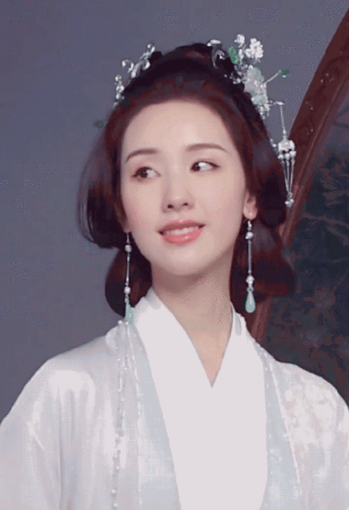 陈都灵古装造型# 咱就是一整个被惊艳到的大动作 陈都灵妥妥的从画里