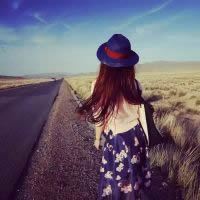 qq头像走路的背影图片唯美