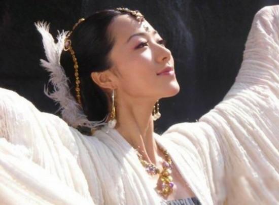 韩雪出演浙版《西游记》白骨精.