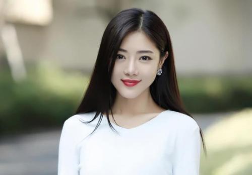 邓家佳_演员_作品_个人资料_简历_生日_经历_留言