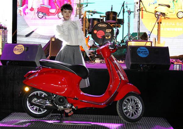 vespamotoguzziaprilia摩托车登陆昆明