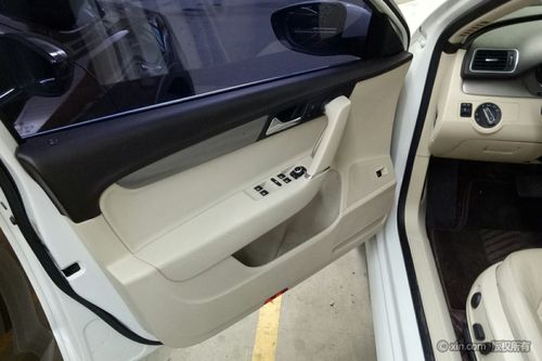 大众迈腾左前门板