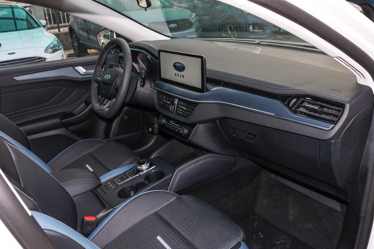 福克斯内饰-后排-动力-易车