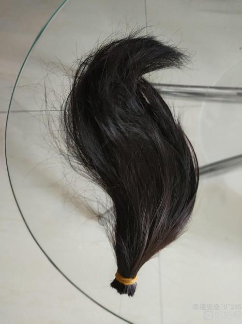 宝贝,今天妈妈把最爱的头发给剪短了,剪的时候有点伤感