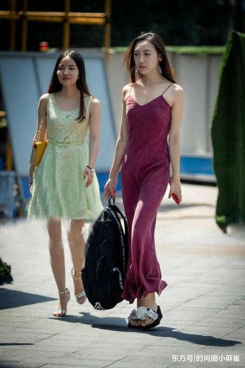 微视高个子性感美女都是如何搭配的?