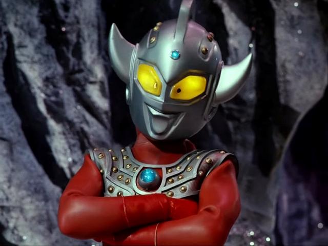 泰罗奥特曼实力有多强?爆棚的能量加奥特心脏,堪称真正的王牌