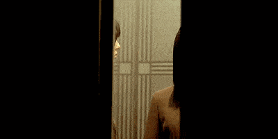 搞笑gif:新郎还没入洞房都已吓尿裤子,新娘你后悔吧