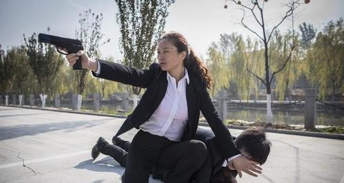 世界上五位顶级美女保镖,看看都有谁?其中两位在我国