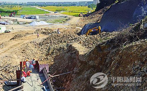 228国道溪金山隧道开挖