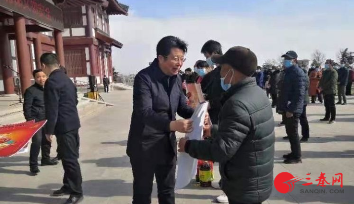 礼泉县委书记程文杰看望慰问群众文保员