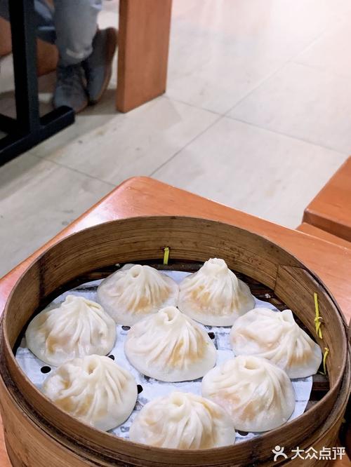 上海必吃榜|南京路zui好吃的蟹粉小笼