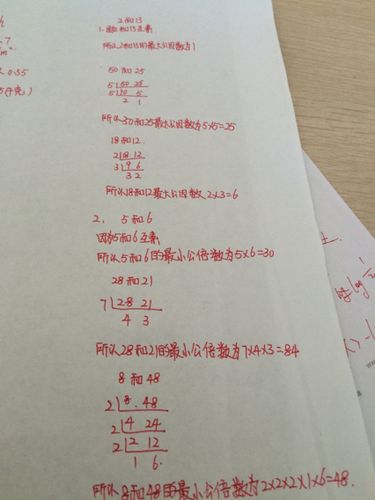 写出下面每组数的最大公因数