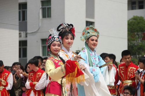 2016汕头文化艺术学校开放活动及观摩,市影协创作活动