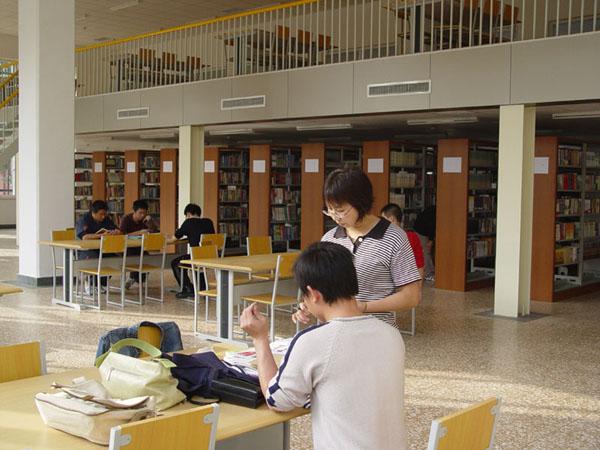 北京工业耿丹学院