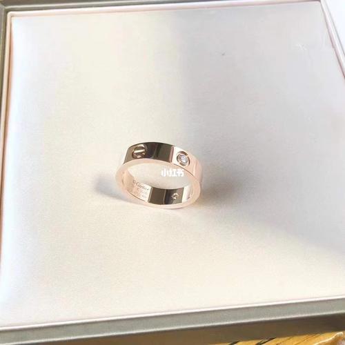 cartier卡地亚 经典款love系列玫瑰金 宽版三钻戒指_卡地亚怎么样