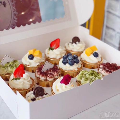 如何判断一家专业的西点培训学校金领西点培训