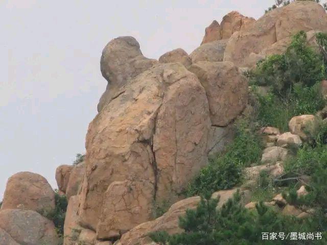 "天然雕像立青峰,碧水青山舞彩虹"——探访青岛毛公山伟人奇观