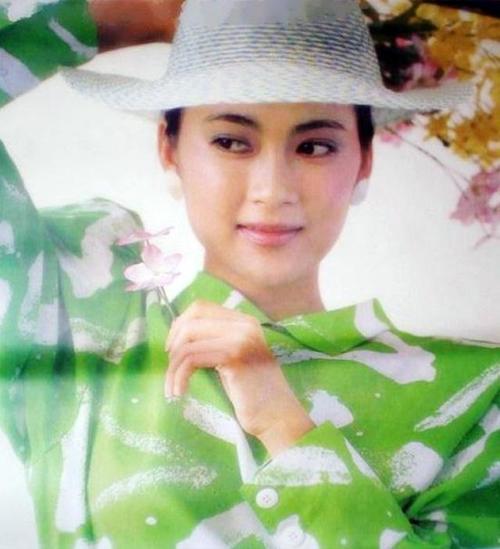 原创北有傅艺伟南有谭小燕昔日挂历美女如今却容颜大改网友直呼认不出