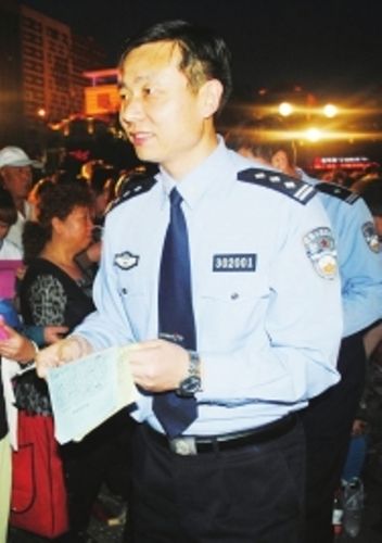  /p> p>现任吉林省四平市公安局党委副书记,常务副局长. /p>