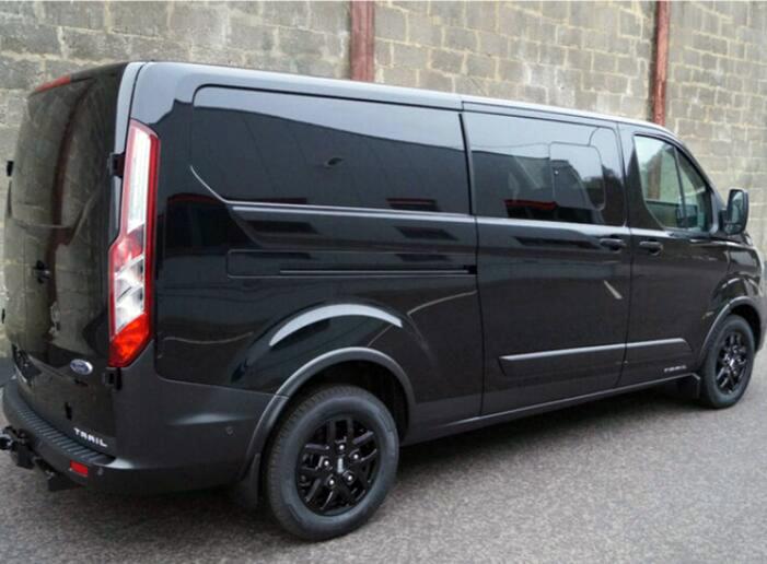 新款福特全顺"黑武士"实车现身,5座布局,实用性更高