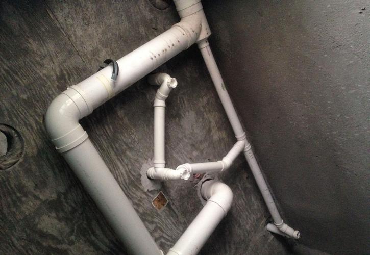 二楼厕所如何改独立下水道?