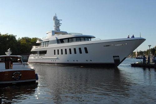 荷兰斐帝星发布f45系列最新游艇helix