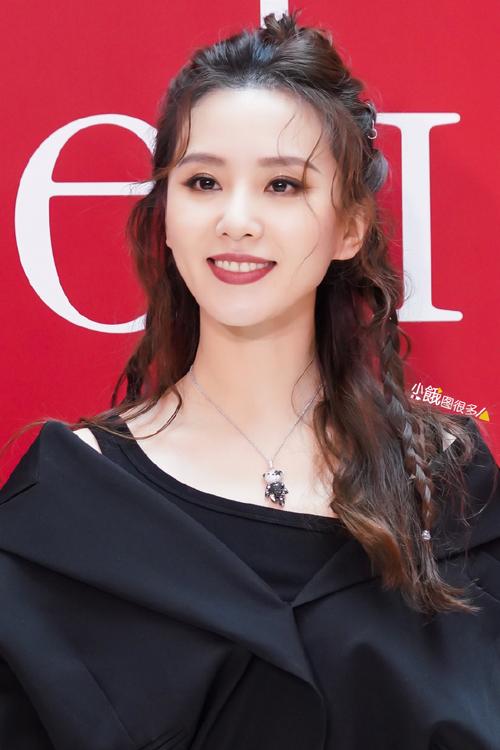 刘诗诗锁骨线条