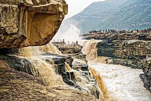 陕西延安黄河壶口瀑布