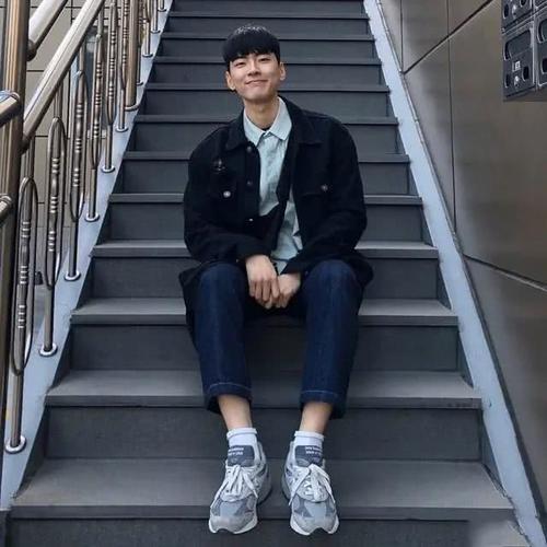 韩国时尚博主日常穿搭分享,男生们照着穿就行!