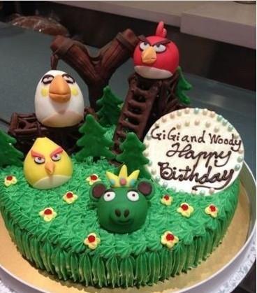 梁咏琪庆生曝光豪华爱巢吃疯狂小鸟蛋糕搞笑