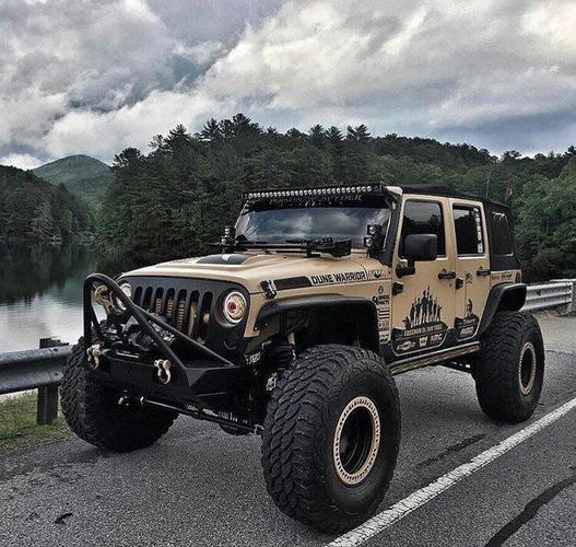 改装后的牧马人