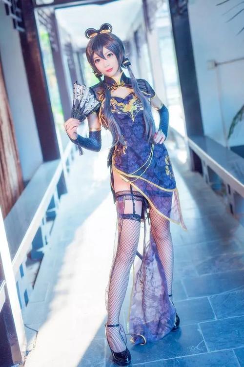 cosplay | 洛天依金丝雀cos 腿玩年之:金丝雀养好了,会带回另外一只
