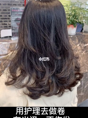 2021年最新烫发_发型_服帖_气垫_自然卷_染发_卷发_长发_2021年新发型